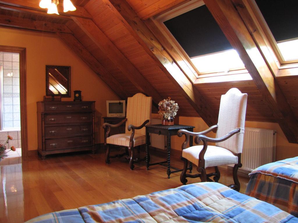 Casa Rural Burret Pensionat Ochagavía Exteriör bild